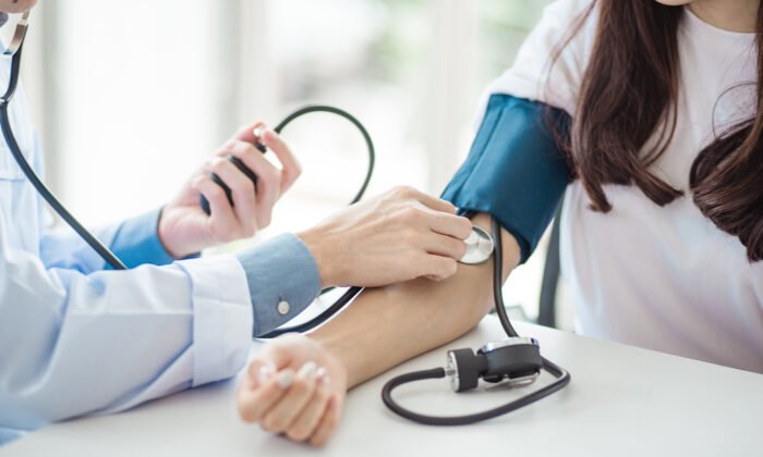 7 Home Remedies for Managing High Blood Pressure
